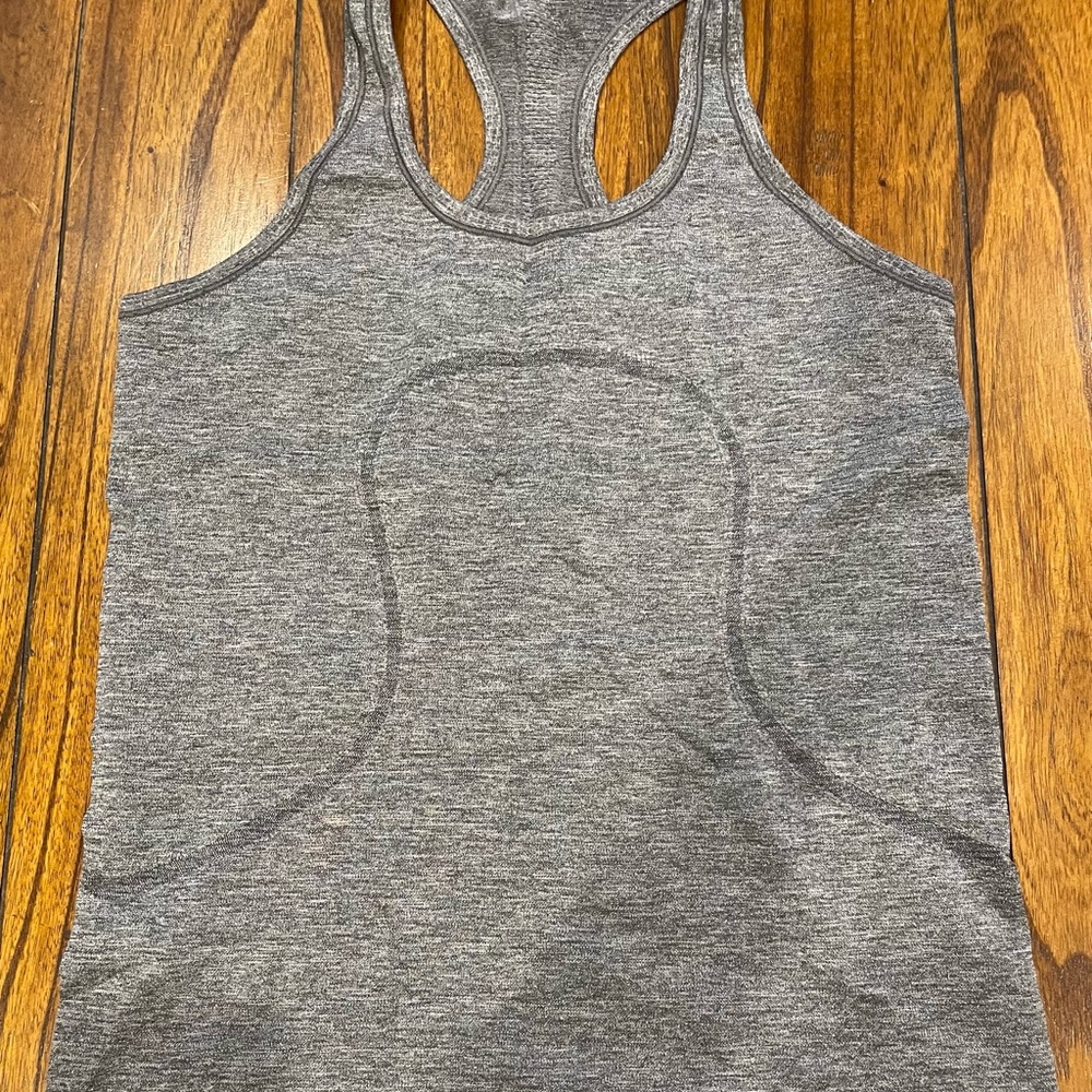 Lululemon run swiftly tank size 10